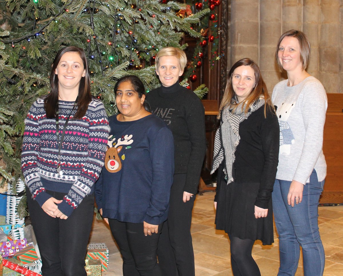 LeicsCares's tweet photo. The real spirit of Christmas was in the air at St Marys Church Melton Mowbray yesterday when Samworth Bros firm Melton Foods helped out at the Bridge View Day Centre Carol Service. Everyone had a great time singing and joining in. @MeltonBC #CSR #festivechallenges @LeicsCares https://t.co/7XaCLePjGu