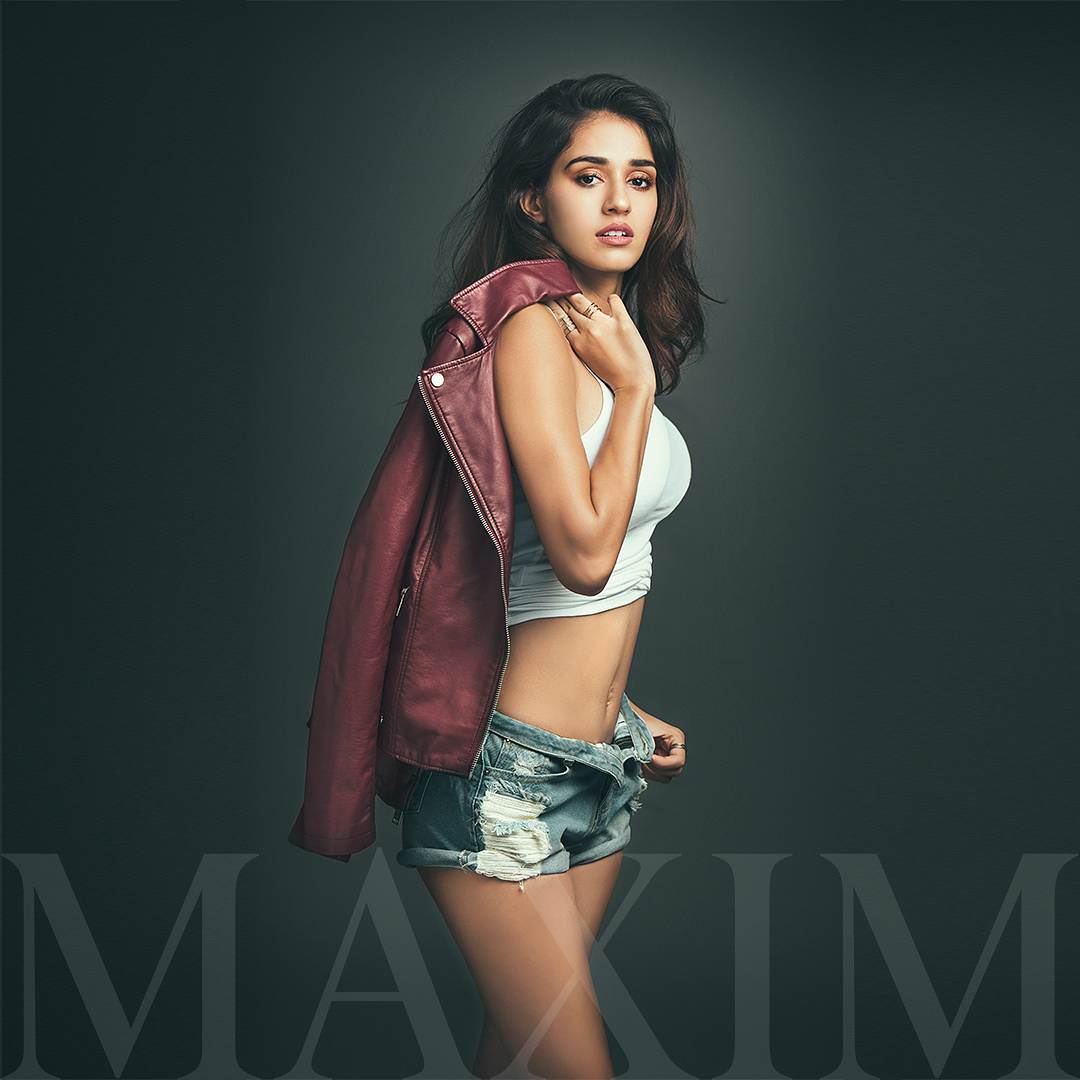 Disha_World's tweet photo. Just fabulous 😍😍😍😘😘@DishPatani https://t.co/78vwHCX47m