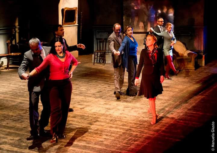 CPRsolution_'s tweet image. Al  Teatro Quirino di Roma, uno dei teatri più eleganti della Capitale - Monica Guerritore ha interpretato e messo in scena  Mariti e Mogli, tratto dall'omonimo film di Woody Allen.
@CPRsolution_ , quando la comunicazione si intreccia con la fantasia #Teatro #arte #cin