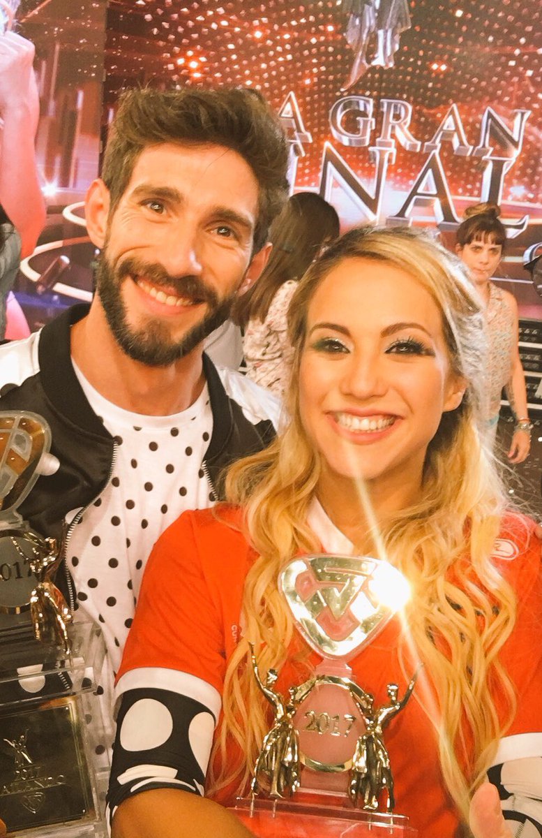 AngeldebritoOk's tweet photo. HOY 1030 en VIVO #florvignaenlam la bi campeona habla de todo https://t.co/9ik4YSM1Ys