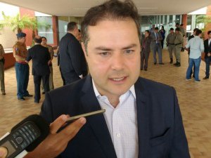 gazetaweb's tweet photo. RF autoriza pagamento do rateio Fundeb: projeto vai para a ALE esta semana #Gazetaweb #jornalismo #notícias #rateio #Fundeb #educação >>> https://t.co/6smsimY7Da https://t.co/qGOH9rnGro
