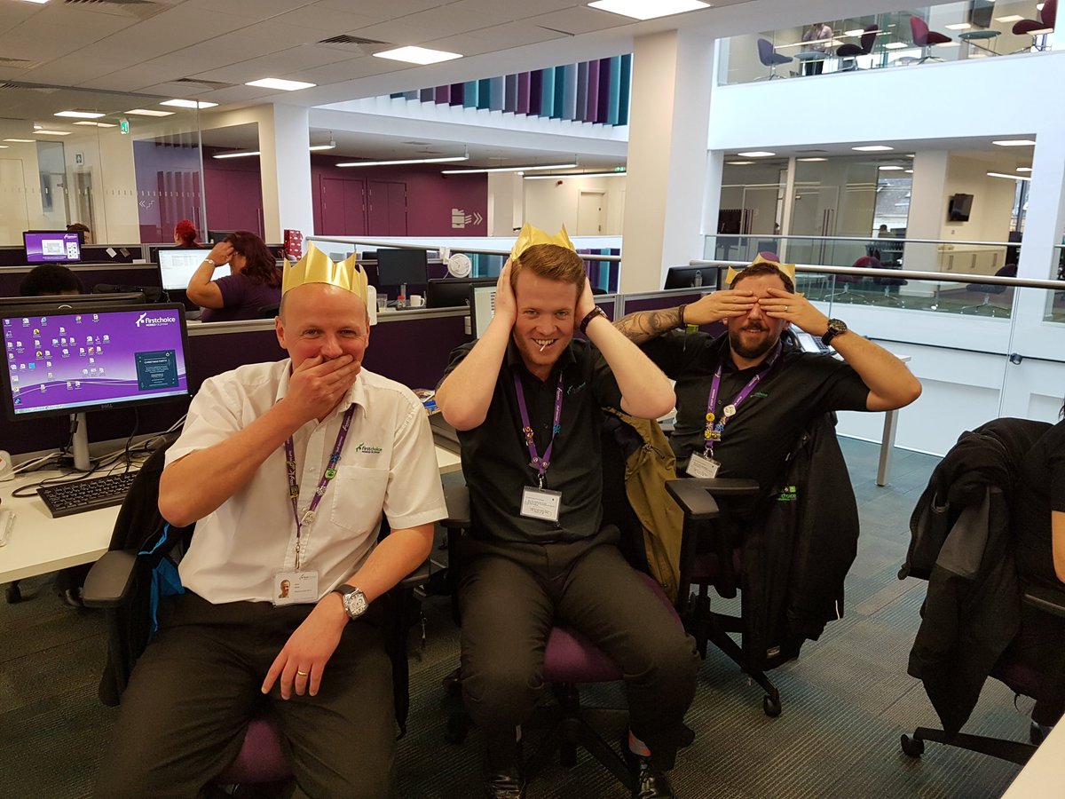 Three wise men? Or not? Our <a href="/FCHONeighbourhd/">FCHO Neighbourhoods</a> officers <a href="/Chris_NobleNHO/">Chris Noble</a> <a href="/NHO_Carl/">Carl Turner</a> <a href="/bencollierNHO/">Ben Collier</a> getting into the Christmas spirit!