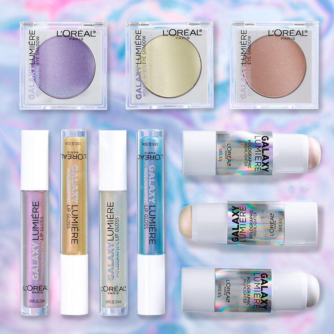 NuvoleBellezza's tweet photo. L'Oréal Paris Infallible Galaxy Lumiere #Illuminanti #L'OrealParis #Lipgloss #MakeUp #Novità #Ombretti #Preview #CollezioniMakeUp #MakeUp #Novità https://t.co/wbESIR97uN https://t.co/oTRt35Y2pR