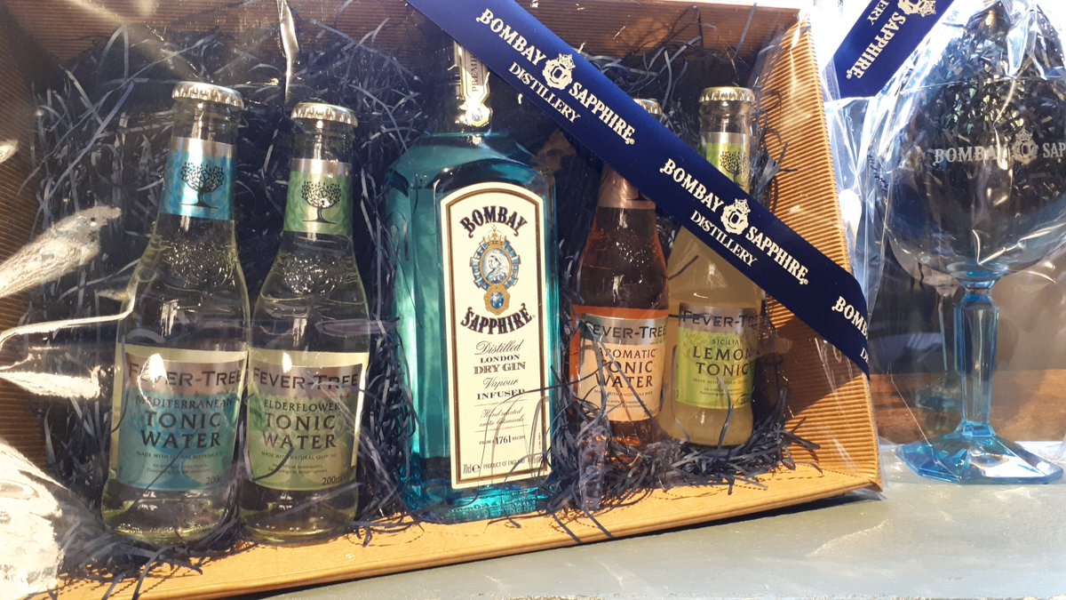 Need to finish your Christmas shopping? Why not visit the Gin Shop at the Bombay Sapphire Distillery for a great selection of hampers and gifts. 
Check our Christmas opening times here: bit.ly/2kJU8eE #bombaydistillery