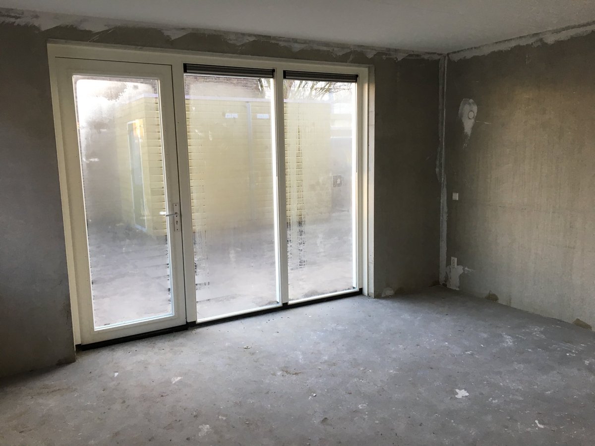 tjallingdeboer's tweet photo. Bezichtiging nieuwbouw huurwoningen van #Woonplus in de #Wetenschappersbuurt #Schiedam oost. Met een onder andere een afvaardiging van de #BVSO en het #SOBOSchiedam @alvast76 https://t.co/xeTBXxw6ik