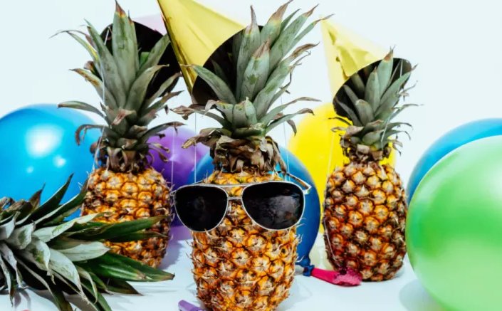#Restaurant and #bar owners, Do you have the tools you need to survive the storm of #seasonal staffing for this year's holiday season? 
Check here: ow.ly/RcfS30hj2WM 
#Foodservice #staff <a href="/StaffyApp/">Staffy Health</a>  <a href="/hey_pineapple/">Pineapple</a> <a href="/instahireapp/">Instahire</a>