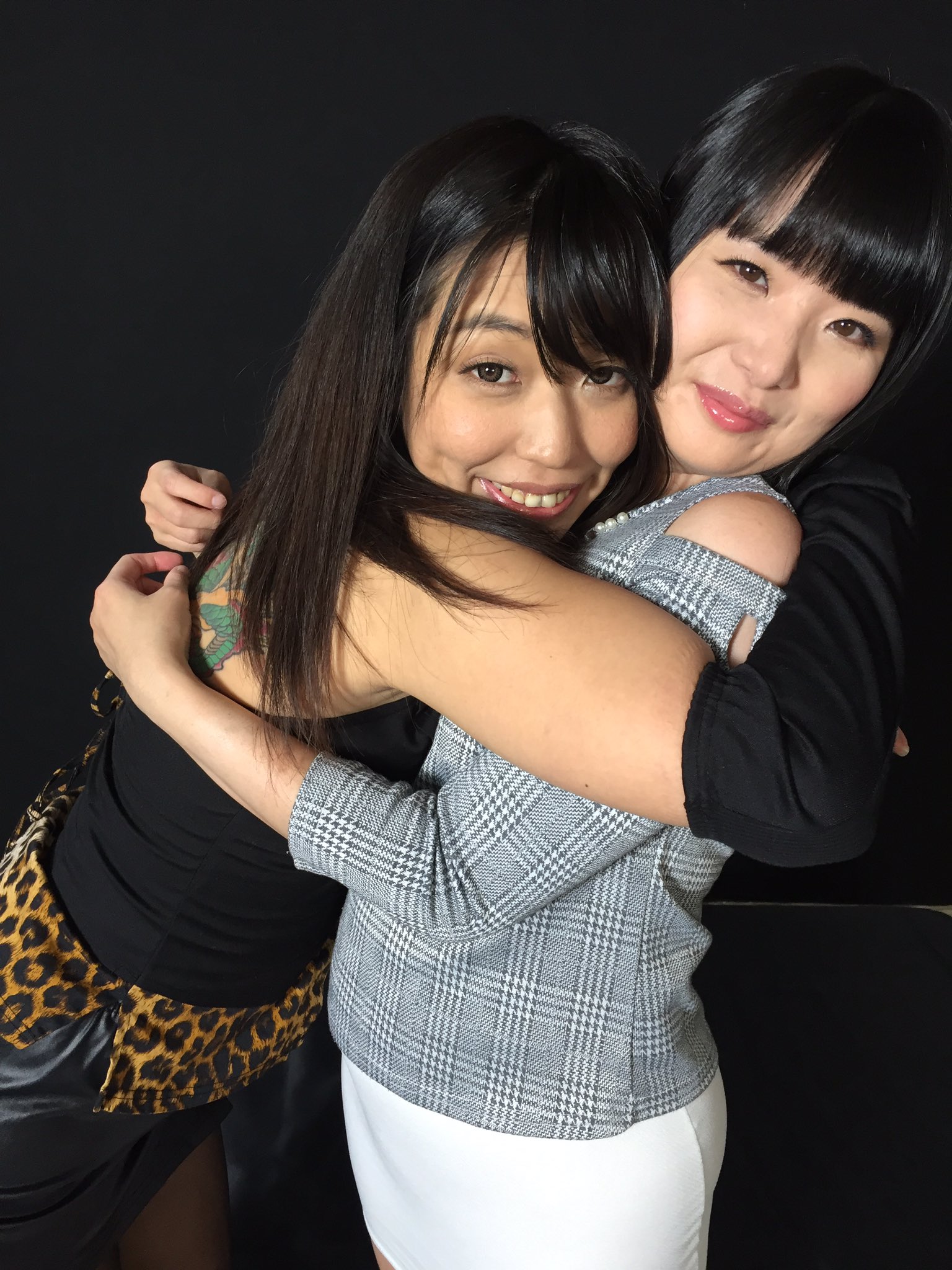 V＆Rプランニング on X: NG無し女優、後藤結愛 ちゃんと、姫野未来ちゃんの「糞接吻」撮影♪今回の撮影でハードスカを解禁した未来ちゃん、最初は不安でいっぱいだったとの事ですが、結愛ちゃんの💩が予想外に甘かったらしく、何とか乗り越えてくれました！この写真は撮影  ...