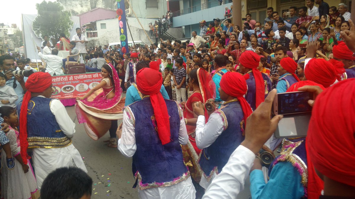 VisitDiu's tweet photo. Clicks from the Carnival in the Daman Festival 2017, Enthusiasistic people and enthusiasistic performers!!! https://t.co/p3JMfEauQk