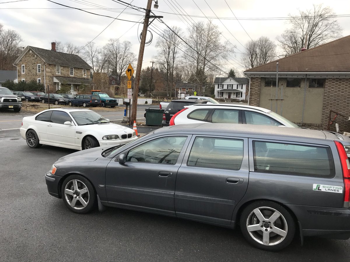RealGregsonM's tweet photo. @Chennedy83 @ShiftingLanes Disagree #TeamDadWagon #ProjectVolvo #Volvo #V70R https://t.co/Nw9zBceWdQ