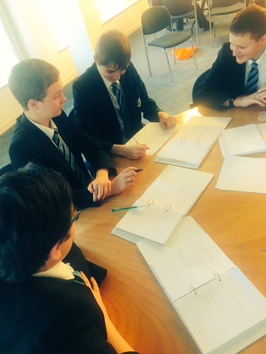 Westfield_Ent's tweet photo. Y10 Computer Science  @CutlersBLBW ambassadors @Barclays Sheffield understanding how computer science is used in banking #BLBW #Ambassadors https://t.co/wr8CkEfKnw