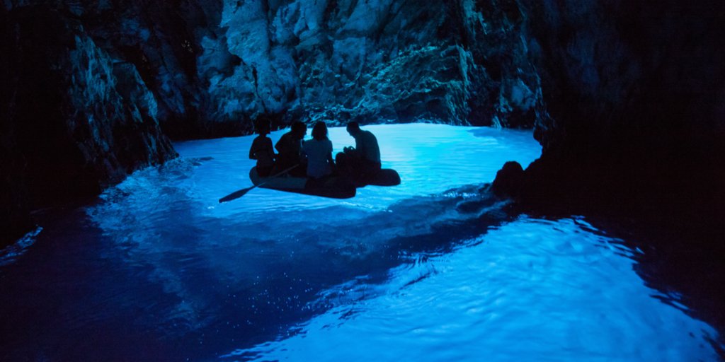 croatiaairlines's tweet photo. The Blue Cave is a sea cave located on the east side of the island of Bisevo. This beauty of nature is best known because of glowing blue light that apppears at certain times of day.
#CroatiaFullOfLife #CroatianIslands #ModraSpilja #CroatiaAirlines https://t.co/2NJjuBHPLq