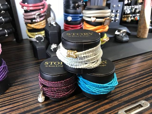 Mw2Wilmslow's tweet photo. Check out our stunning range of Story bracelets and charms at MW2 in our big Christmas sale 50% off! #story #jewellerysale #wilmslow #christmassale #Cheshire #christmasshopping #Sales #MW2 https://t.co/rojIh5FaAn
