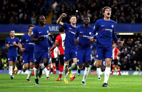 Mercado_Ingles's tweet photo. Netflix entra a la puja por obtener derechos televisivos para transmitir partidos de la Premier League. https://t.co/NzXXOFHmfh