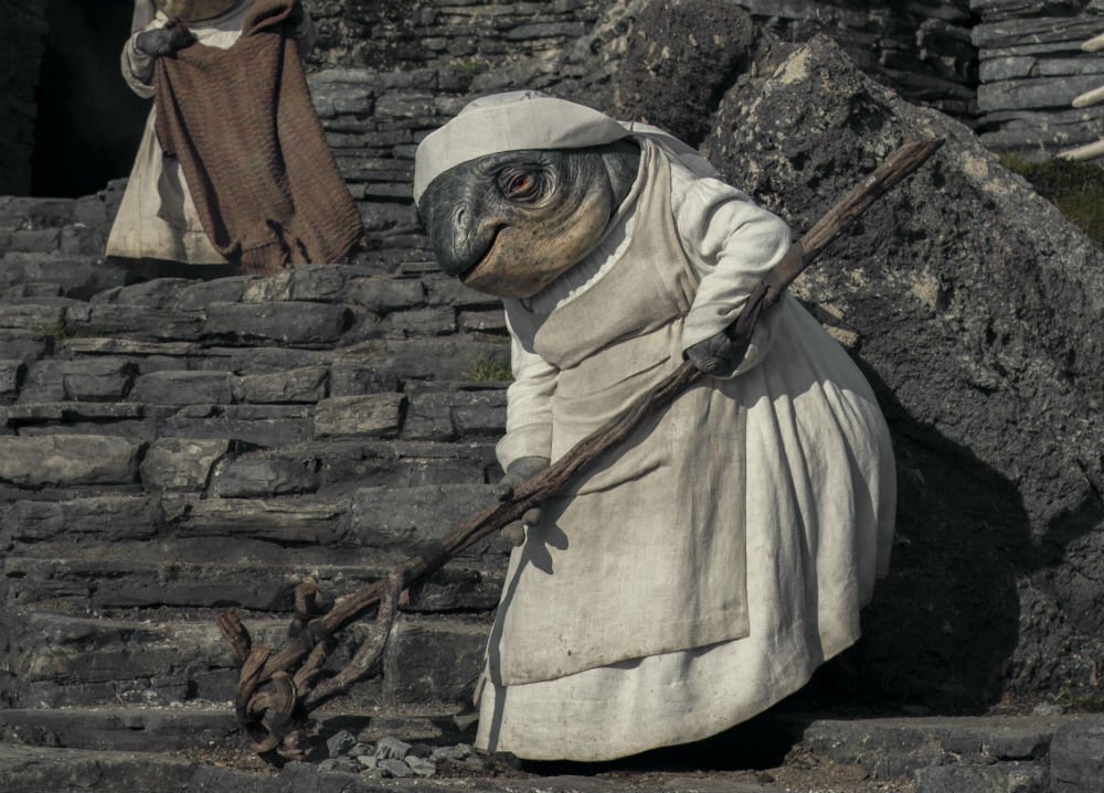 mrdanwalker's tweet photo. Can we all agree that - whatever else you think of The Last Jedi - the moody fish nuns are a triumph? #FishNuns #StarWars https://t.co/ZWiOEyLnv1
