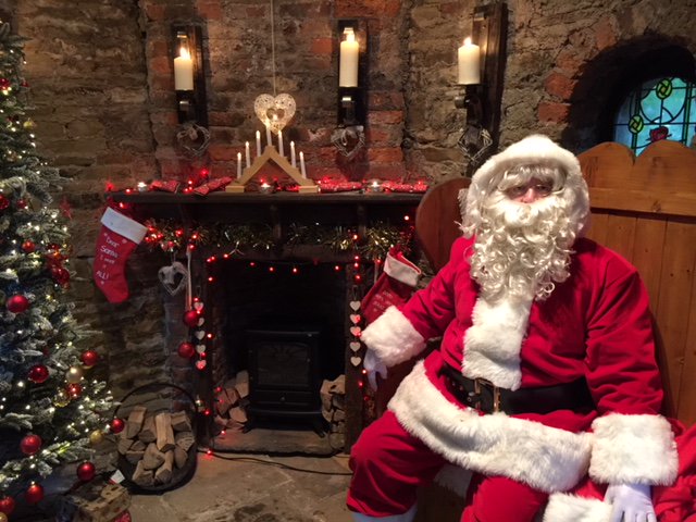Santa's visit to our Folly on Sunday, he wishes a very Merry Christmas to all #santalunch #donkeyslovecarrots #Christmas@Bagdenhall