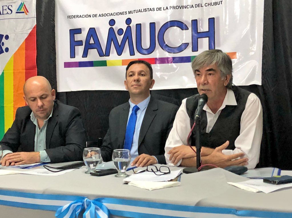 carlosgarses's tweet photo. #EconomíaSocial 18/12 Encuentro “Salir de la crisis a través del pleno empleo” organizado por #FAMUCH. https://t.co/lgUzVl3qmv
