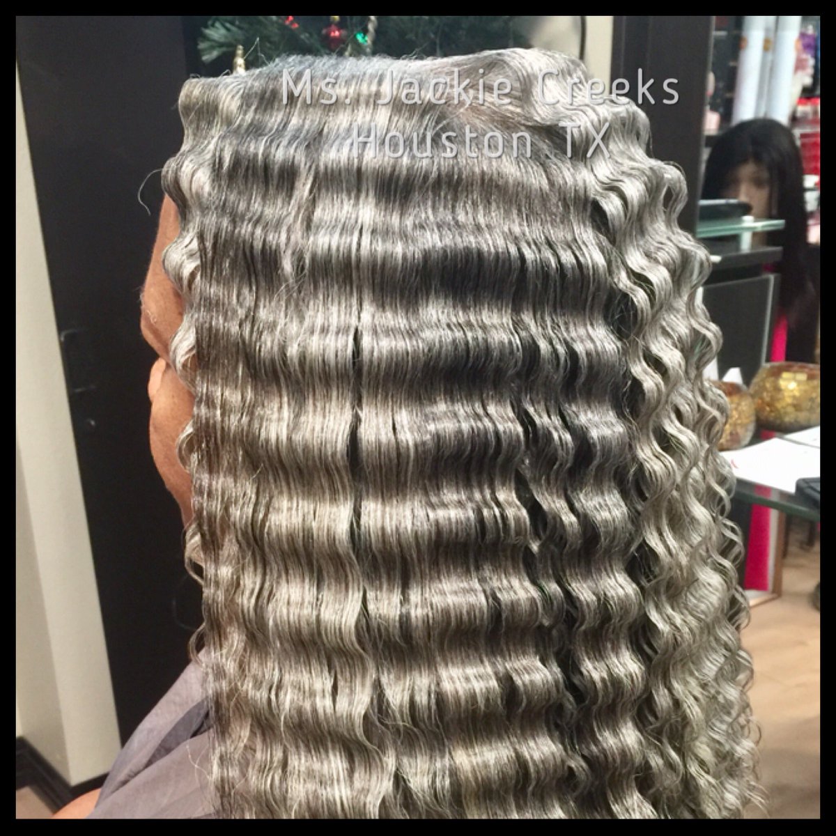 hhclinichouston's tweet photo. Healthy Hair Clinic can get you ready for your Holiday Party. #Salon #Houston #silkpress #HTown #jackiecreeks #customfrontal #wigs #alopecia #hairextensionshouston #customwigs #frontal #trichologistjackiecreeks #sewin #healthyhair #naturalhair #greyhair #greyhairstyles https://t.co/nr3IIp8Uff