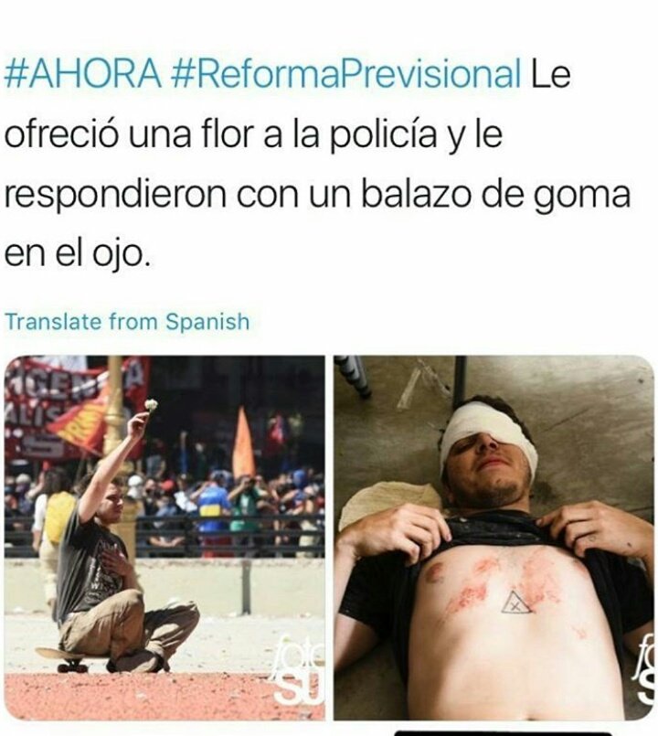 Y supuestamente los manifestantes eran los agresivos, los violentos y los negros de mierda. Pero tomatela, viejo.