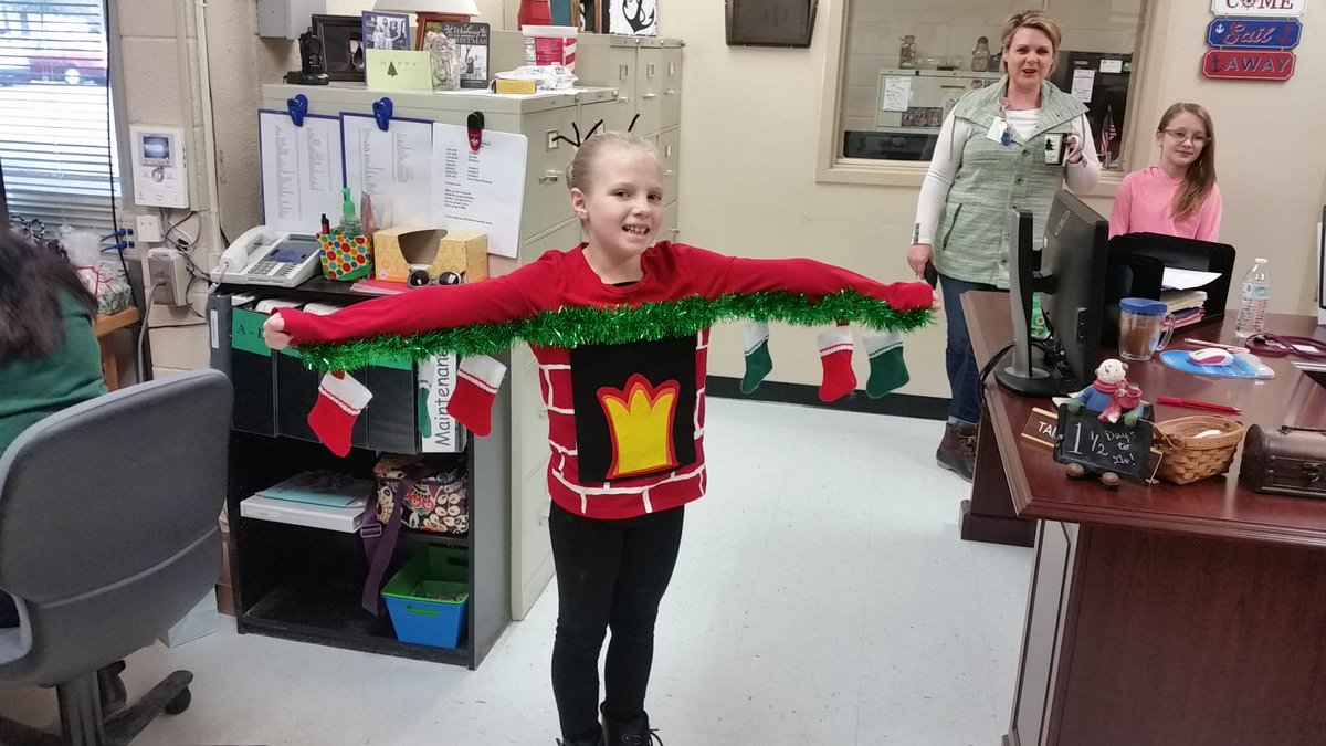 GES_Bobcats's tweet photo. Ugly Sweater Day at GES #GES #WeAreRCSTN https://t.co/AdEJQbdoHG