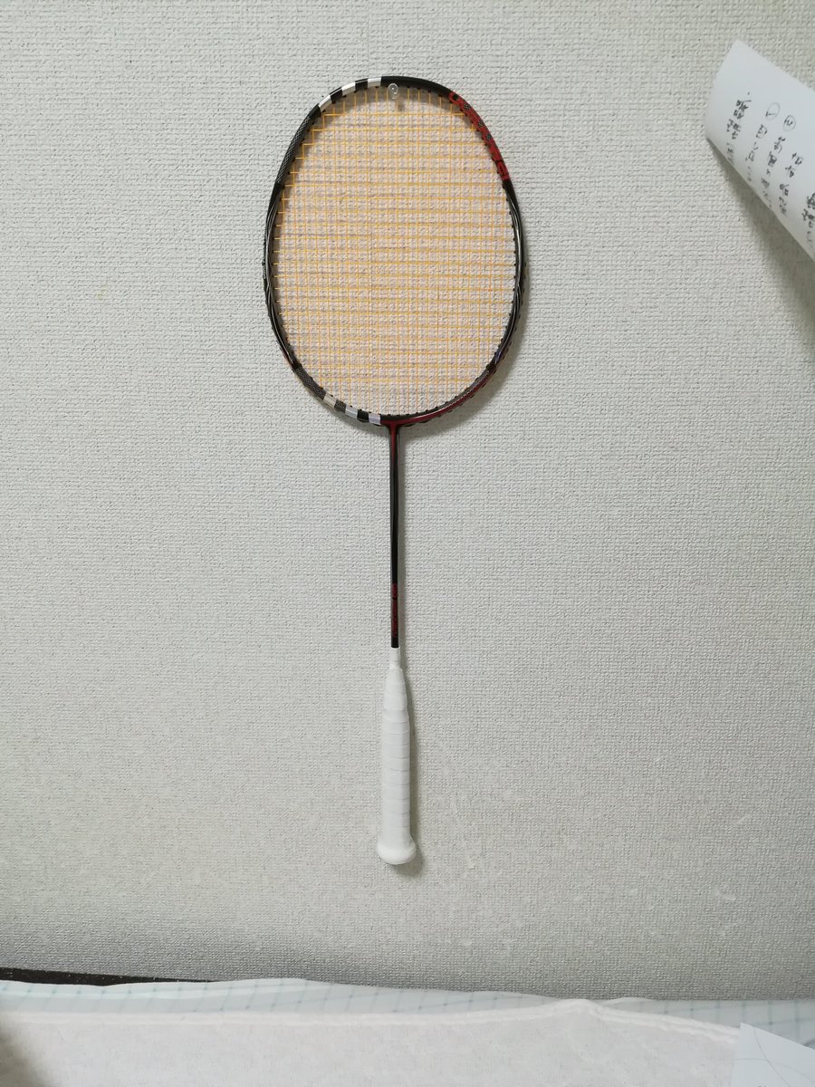 アディダスバドミントン