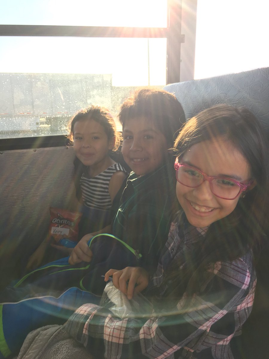 ms_murcia's tweet photo. On our way to the @kencen to see Mr Popper’s Penguins! #O_Braves #KennedyCenter https://t.co/EjTFbchMT3