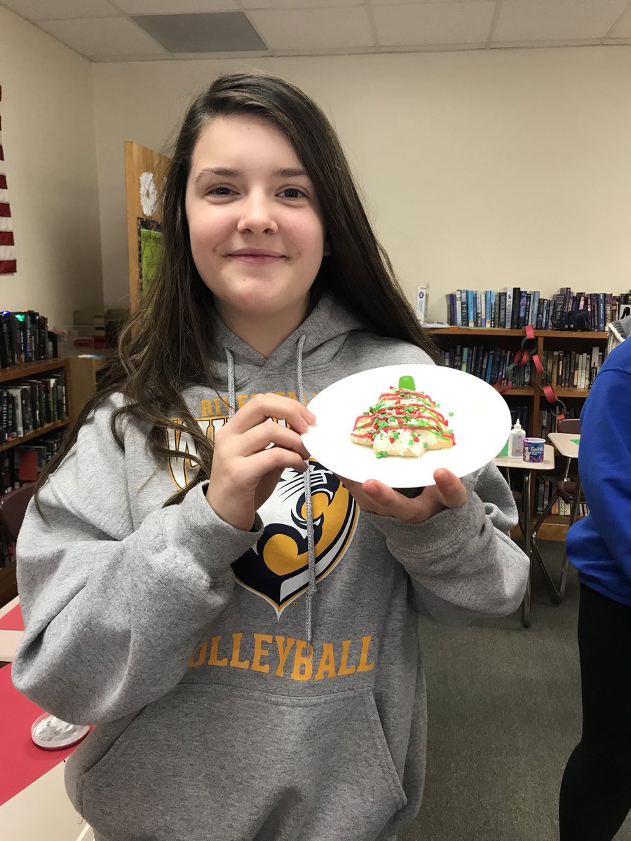 MrsKellerMMS's tweet photo. Cookies!!! #8blueadventures https://t.co/NpmOOb45cn