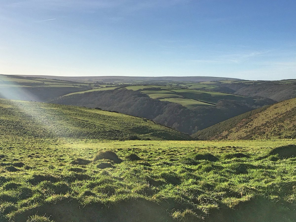 visitexmoor's tweet image. I took this picture yesterday. I bet I wasn't the only one taking snaps either! I even managed (on purpose of course...!) to get a stream of sunlight on the left-hand side of the photo, quite pleased. Did anyone else get any great pics yesterday?