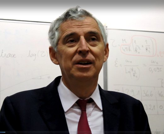 BordeauxINP's tweet photo. Philippe Luscan, Vice Président exécutif du groupe @SanofiFR, en charge des affaires industrielles, rencontre les élèves et enseignants de l'ENSTBB ! C'était vendredi 15 décembre. https://t.co/eEfsUwUF4R