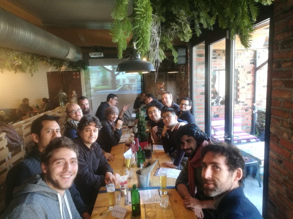 ARMEN_robotics's tweet image. ARMEN luncheon for the end of 2017. Nice memories @LaboLS2N