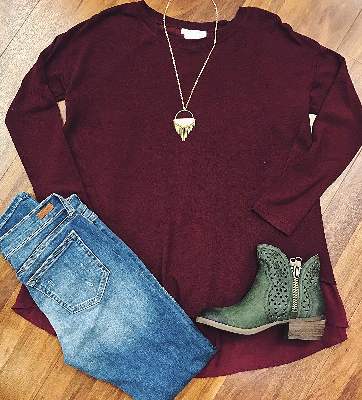 apricotlanegf's tweet photo. Basic, with a twist. That's our go-to!
#basictop #ootd https://t.co/AIzLFCvZsi