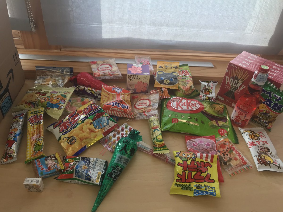 MsStrano's tweet photo. Foreign language club studied the symbolism of Japanese garden lanterns, enjoyed tradition Japanese snacks, cherry blossom tea and anime! Way to go! #EngageHB #WeAreHB https://t.co/73cCHXhEtS