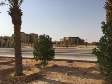 trips_sa's tweet photo. منتجع وسبا الفيصلية درَّة الرياض ⭐️⭐️⭐️⭐️⭐️، يقع في العاصمة الرياض وهو من المنتجعات التي تمتزج بعراقة التراث الشعبي السعودي والحياة العصرية المرفهة https://t.co/a9NdTAnihA @alfresort https://t.co/1RWrKcD61R