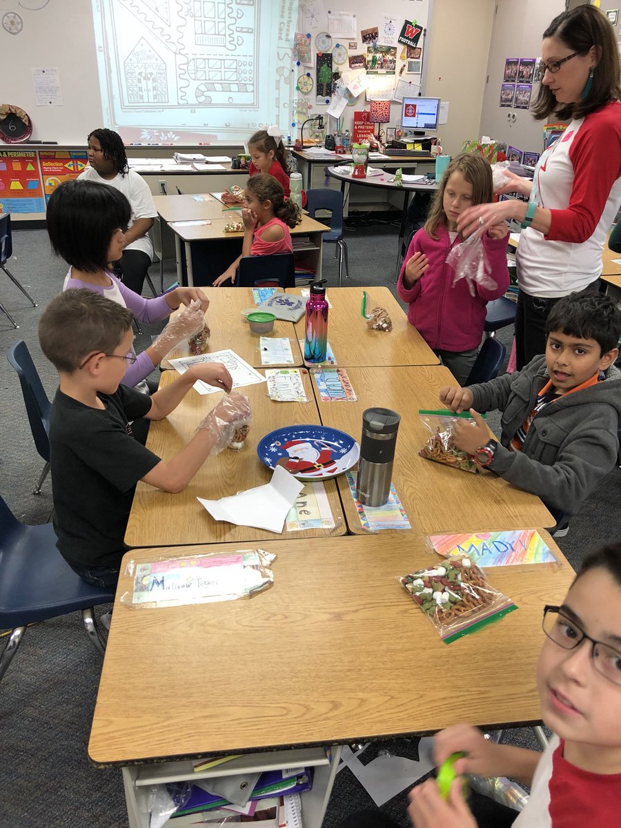 laetatia's tweet photo. Chex us out making our Christmas Chex mix@powellcisd@conroeisd https://t.co/hnCSHub4DV