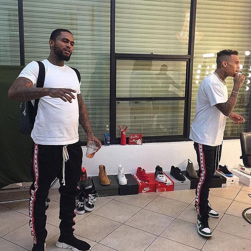 PRSTGEofficial's tweet photo. @chrisbrown &amp; @DaveEast with our Stars Track Pant 🔥
#hoodstore https://t.co/LtGcVP5OFc
