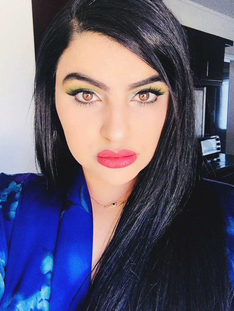 zainab tweet media