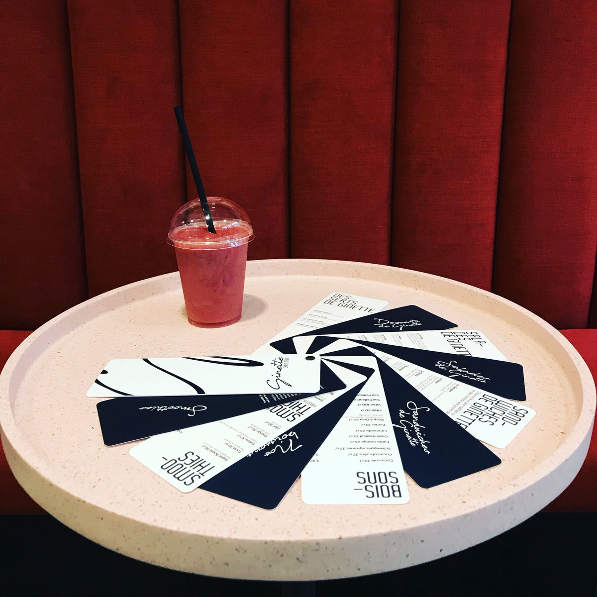 GinetteStore's tweet photo. Nous vous attendons avec impatience pour venir goûter nos smoothies ! Tous chez Ginette 🤗 https://t.co/Vh2FWxjt1Z