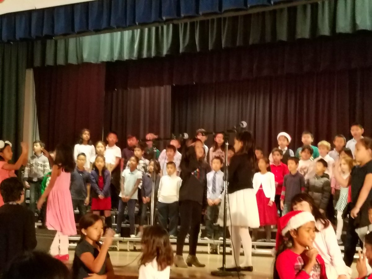 Holly Ave Holiday program day 1, the program is nothing short of excitement. Woo hoo, Dolphins and teachers, fantastic performance!! @toakland57 ,<a href="/mc_frame/">M C Frame</a>