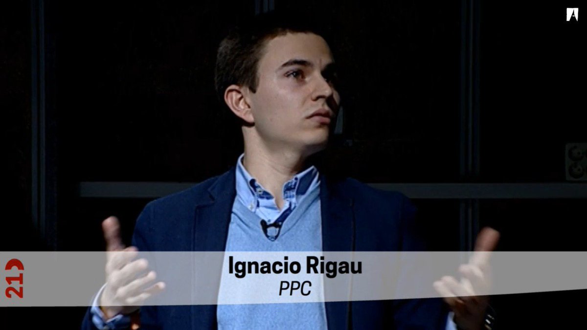 UABmedia's tweet photo. Ignacio Rigau: "La Constitución es un melón por abrir, no es un tema baladí. Cataluña tiene recursos. La doctrina jurídica dice que Cataluña es una de las regiones con más competencias." #DebatUAB https://t.co/nzPxp2kA0l