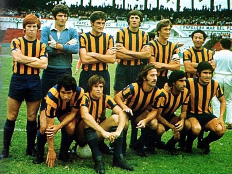 #RosarioCentral Champions of #Argentina in 1971: #MarioKiller #NorbertoMenutti #AurelioPascuttini #ÁngelLanducci #AlbertoFanesi #JorgeJoséGonzález; #RamónBóveda #CarlosAimar #AldoPoy #CarlosColman and #RobertoGramajo