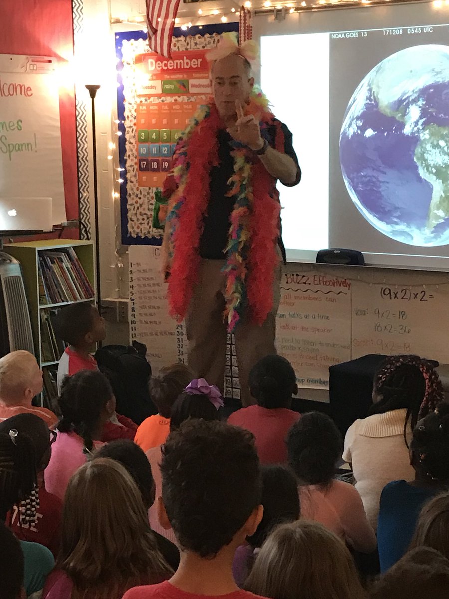 “If you ever see an adult dressed like this in public...run!!” -<a href="/spann/">James Spann</a> #hcsStrong