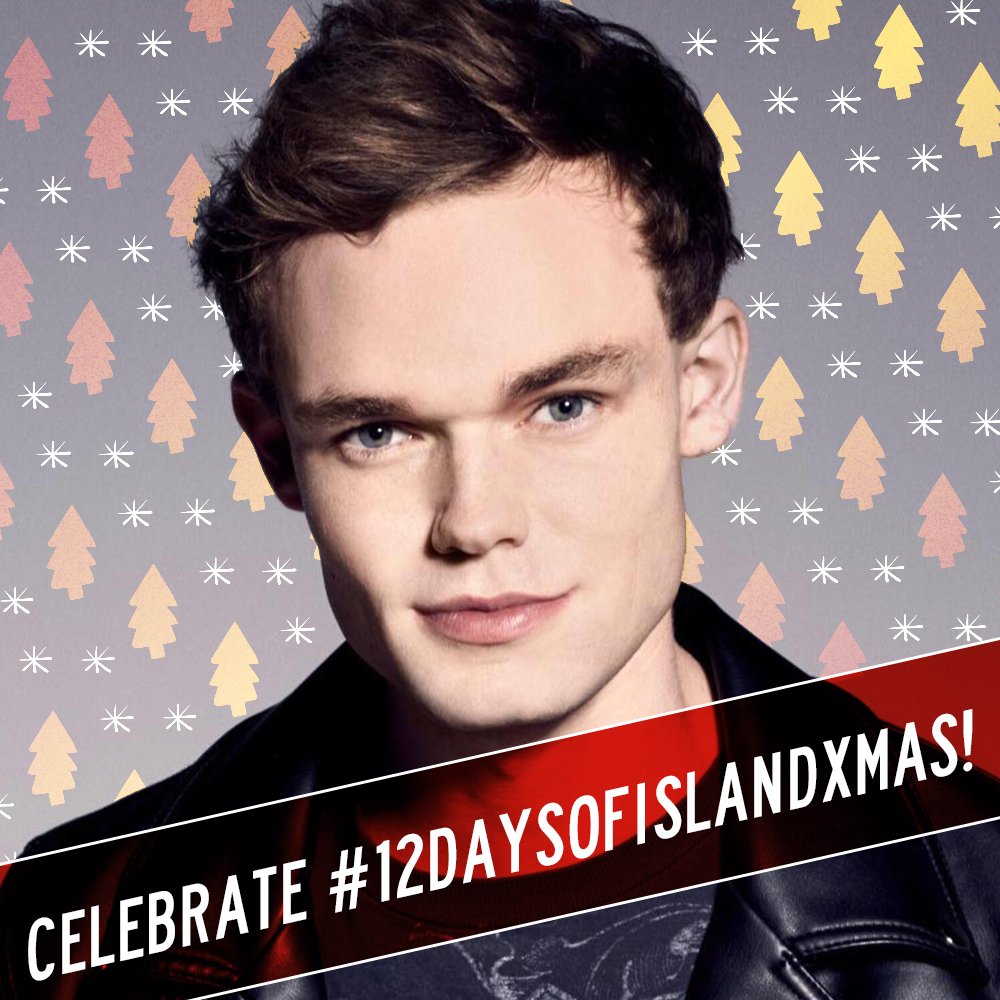 IslandRecords's tweet photo. Only 6 days until Christmas! For today's #12DaysOfIslandXmas, respond to this post with your favorite @JamesTWmusic song for a chance to win a video message from James himself! https://t.co/dcOn0USttu