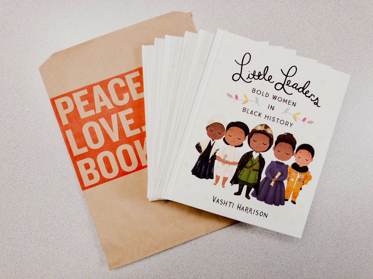 rootbeerphoto's tweet photo. I have 5 copies left of 'Little Leaders' by @VashtiHarrison #firstcomfirstserve - Contact me - rootbeerphoto@gmail.com - if you are interested. @russosbooks #Bakersfield #indiebookstore #eatsleepread #boldwomen #blackhistory https://t.co/nLrPN8qoOS