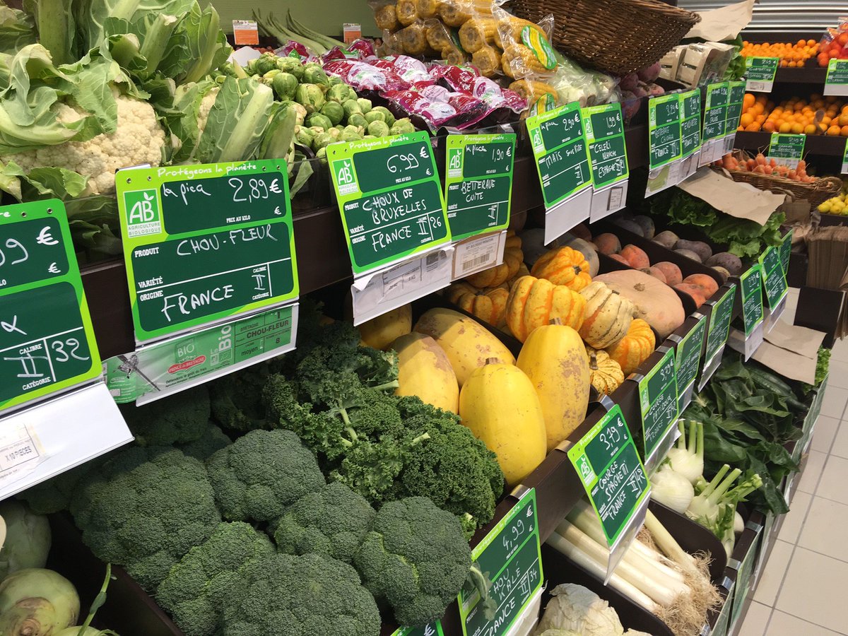 MagNatureo's tweet photo. Ouverture du 51ème magasin #bio naturéO à WAZIERS (59) ce mercredi 20 décembre 2017 ! Bravo à toute l’équipe de Madeline ! https://t.co/jfwRFdztqU