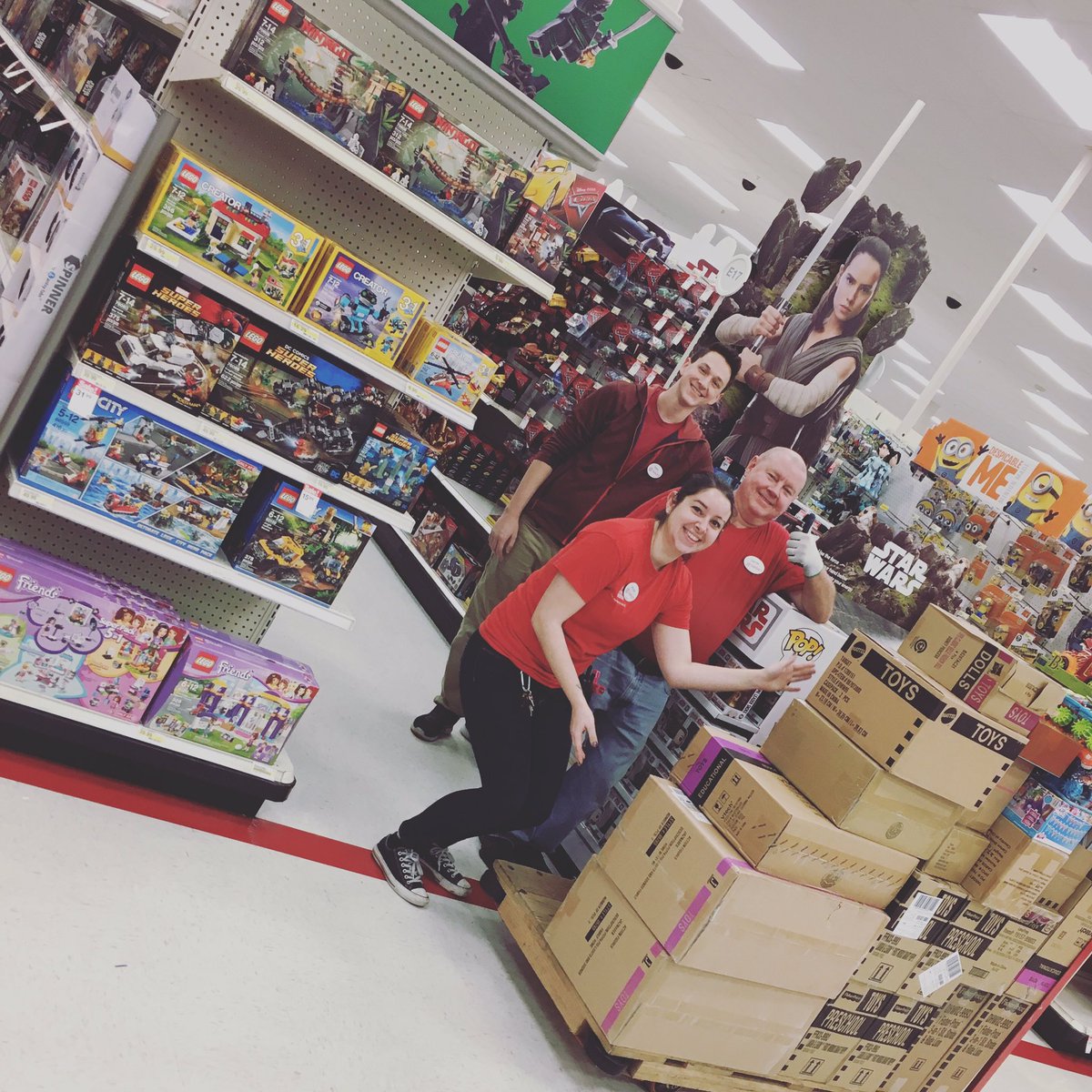 Twlyons_1987's tweet photo. The #2070 toy team is ensuring our shelves are full for our guests! #santa #D169 @KellySakai1 @rickd0055 https://t.co/sJv6tWFLzM