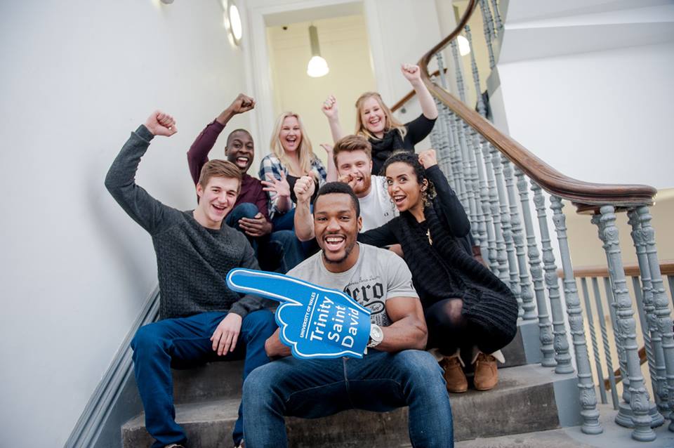 UWTSD students, take part in a photoshoot.
£20 Amazon voucher for taking part!
January 15, 10am, Mount Pleasant campus, Swansea;
January 16, 10am in Lampeter, &amp; 1pm in Carmarthen.
Interested?
Email Florence Walkley on f.walkey@uwtsd.ac.uk
@uwtsd <a href="/UWTSD/">University of Wales Trinity Saint David</a>Students