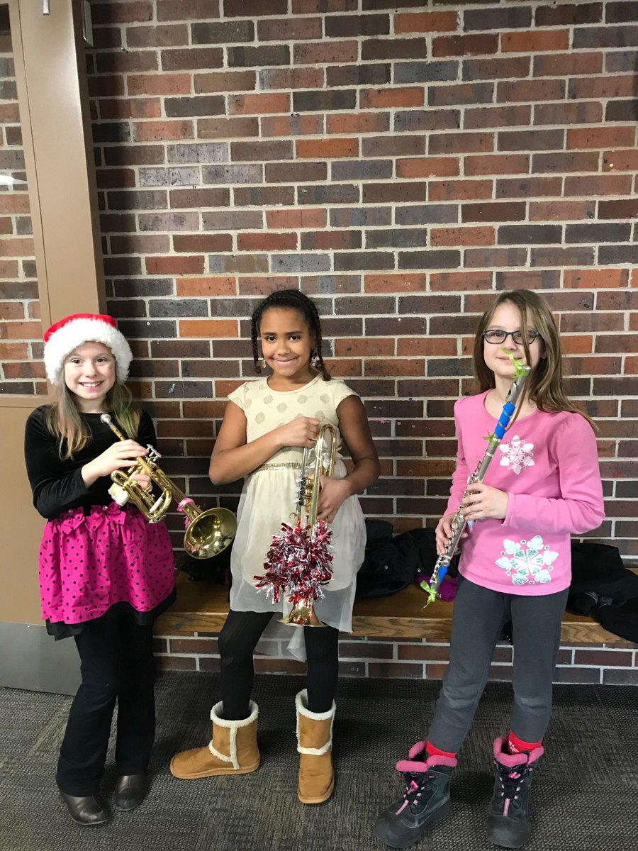 BandisGrand's tweet photo. #FoyerFest @EPPenguins this morning was joyful! #dressforthefest @ISD196schools @ISD196Magnets https://t.co/uZ5O3PCIU0