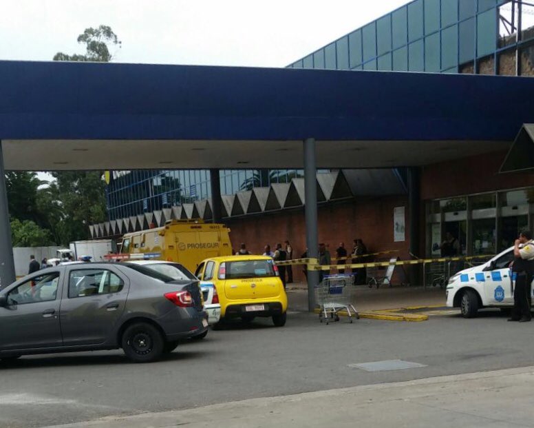 #AHORA | Asaltaron una remesa en Sayago y se llevaron más de 7 millones de pesos m.uy/uc670143
