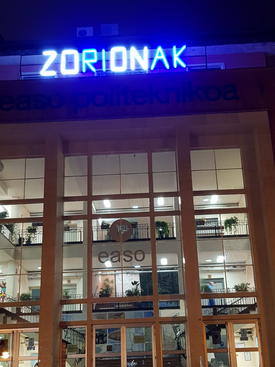 Gabonetako kanpoko argiteria #Arduino teknologian oinarritutako #erronka Inst. Elektrikoak zikloko ikasleek, Mekanikakoen kolaborazioarekin <a href="/FPeuskadi/">FPeuskadi</a> Zorionak Dani, Jabi eta David! #ekintzaileak