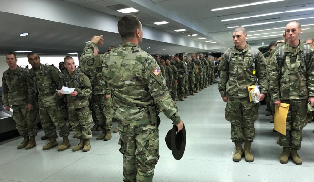 Thousands of service members from #FortJackson filled <a href="/CLTAirport/">CLT Airport</a> as they made their way home for the holidays. Helping get them home were hundreds of <a href="/USOofNC/">USO North Carolina</a> volunteers: bit.ly/2BB7W2Y