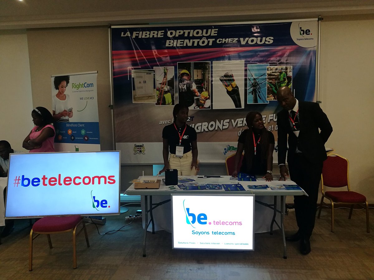 asinbenin's tweet photo. Venez visiter le salon d'exposition pendant la #SENUM2017 pour découvrir les démos technologiques de @BLOLAB_BENIN @betelecoms @khulatech @opensi de @GillesKounou @Moov_Benin @isocelofficiel #FEN2017 #SENUM2017 #beninnumerique @wasexo @AurelieASZ @Serge_Numerique @abc_pn https://t.co/B541sD3VmN